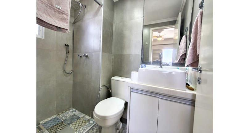 Apartamento à venda no Bairro do Parque Maria Domitila na Rua Willis Roberto Banks 401,  no Condomínio Side Park