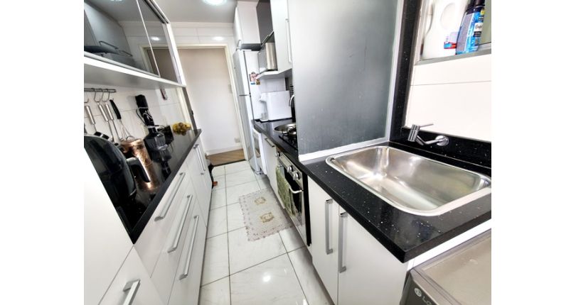 Apartamento à venda no Bairro do Parque Maria Domitila na Rua Willis Roberto Banks 401,  no Condomínio Side Park