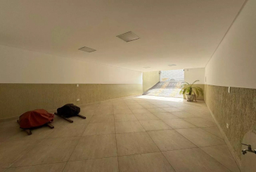 Sobrado à venda no Bairro do Parque São Domingos na Rua Luís Filgueira Souto