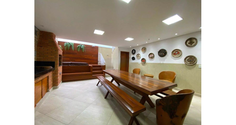 Sobrado à venda no Bairro do Parque São Domingos na Rua Luís Filgueira Souto