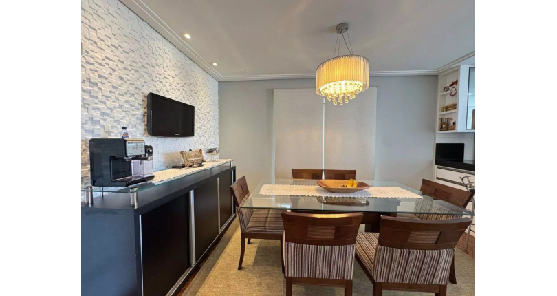 Sobrado à venda no Bairro do Parque São Domingos na Rua Luís Filgueira Souto