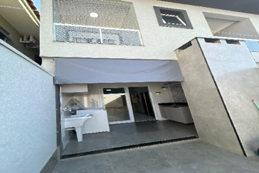  Sobrado à venda no Bairro do Parque São Domingos na Rua Emílio Colella