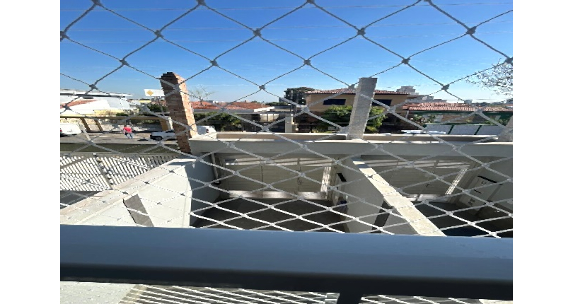  Sobrado à venda no Bairro do Parque São Domingos na Rua Emílio Colella