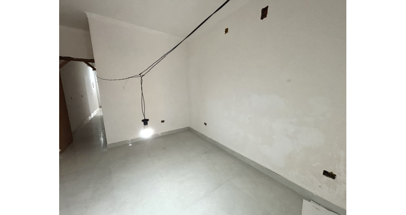 Em construção à venda Rua Pedro Sernagiotti, 352, Parque São Domingos - Imóveis à Venda