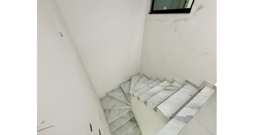 Em construção à venda Rua Pedro Sernagiotti, 352, Parque São Domingos - Imóveis à Venda