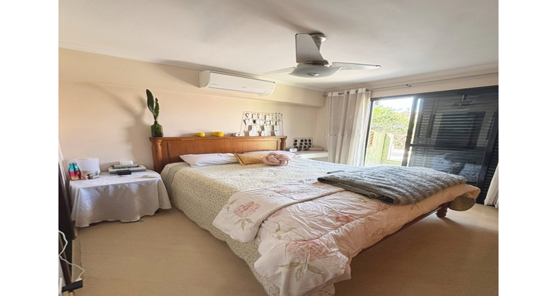 Ótimo Sobrado à venda no Bairro do Conjunto Residencial Vista Verde na Rua Desembargador Plínio Novaes de Andrade