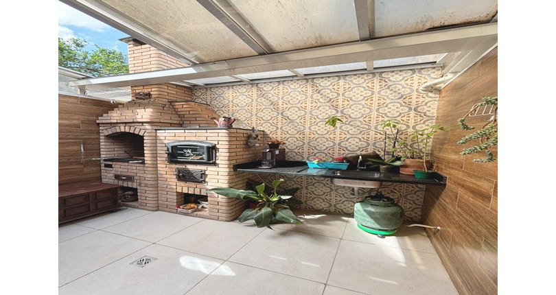 Ótimo Sobrado à venda no Bairro do Conjunto Residencial Vista Verde na Rua Desembargador Plínio Novaes de Andrade