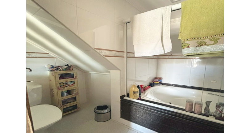 Ótimo Sobrado à venda no Bairro do Conjunto Residencial Vista Verde na Rua Desembargador Plínio Novaes de Andrade