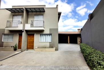 Lindo Sobrado à venda no Bairro da Vila Clarice na Avenida Myrim 100,