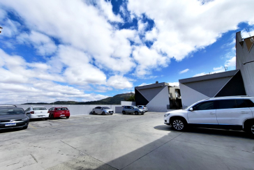 Lindo Sobrado à venda no Bairro da Vila Clarice na Avenida Myrim 100,