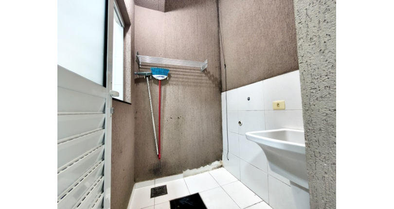 Lindo Sobrado à venda no Bairro da Vila Clarice na Avenida Myrim 100,