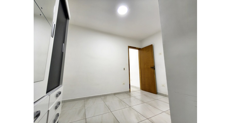 Lindo Sobrado à venda no Bairro da Vila Clarice na Avenida Myrim 100,