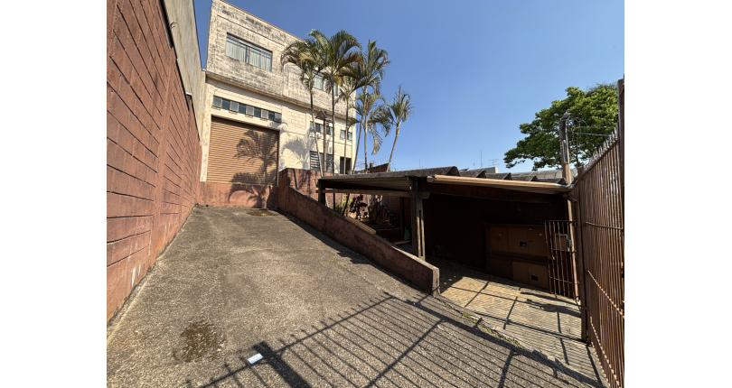 Oportunidade: Terreno à venda no Bairro da Vila Guedes na Rua Martinho do Amaral,