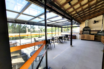 Lindo Apartamento à venda no Bairro do Parque Maria Domitila na Rua Willis Roberto Banks 401