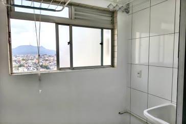 Lindo Apartamento à venda no Bairro do Parque Maria Domitila na Rua Willis Roberto Banks 401