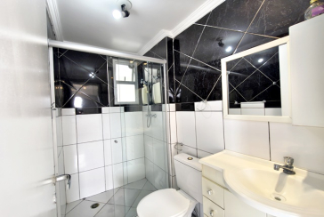 Lindo Apartamento à venda no Bairro do Parque Maria Domitila na Rua Willis Roberto Banks 401