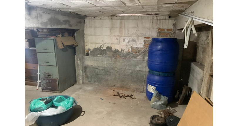 Casa térrea à venda no Jardim Santo Elias na Rua Sandoval Ferreira Cabral,