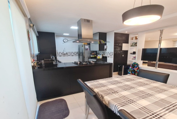 Lindo Sobrado à venda no Bairro da Vila Mangalot na Rua Jose Ataliba Ortiz 834, no Condomínio Boulevard Park,