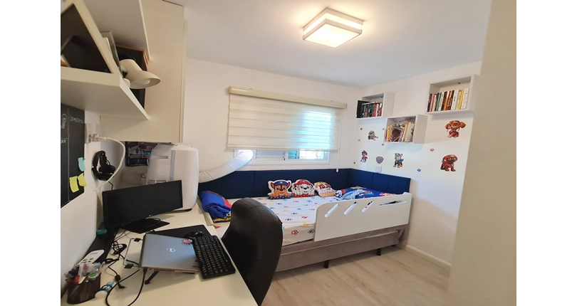 Lindo Sobrado à venda no Bairro da Vila Mangalot na Rua Jose Ataliba Ortiz 834, no Condomínio Boulevard Park,