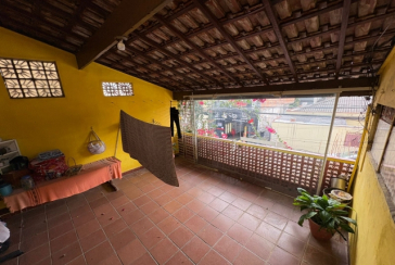 Casa à venda no Bairro do Parque Maria Domitila na Rua Mariana Camargo,