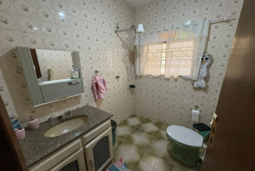 Casa à venda no Bairro do Parque Maria Domitila na Rua Mariana Camargo,