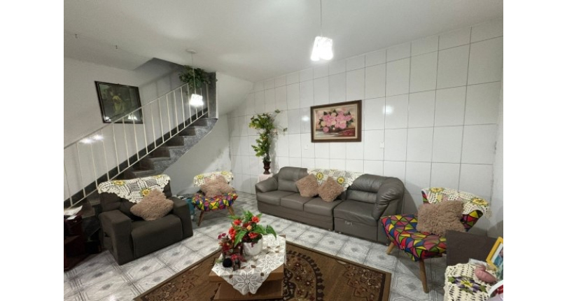 Casa à venda no Bairro do Parque Maria Domitila na Rua Mariana Camargo,