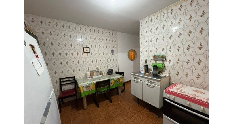 Casa à venda no Bairro do Parque Maria Domitila na Rua Mariana Camargo,