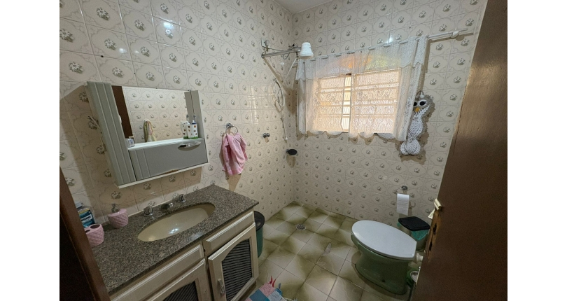 Casa à venda no Bairro do Parque Maria Domitila na Rua Mariana Camargo,