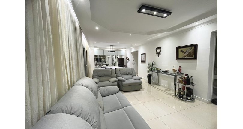 Apartamento à Venda no Bairro de Pirituba no Condomínio Sítio Anhanguera, na Rua Willian Furneau 140, no Edifício Sabia,