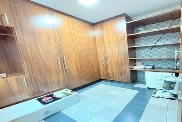 Sobrado à venda no Bairro do Parque São Domingos na Rua Homero Sales