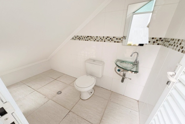 Sobrado à venda no Bairro do Parque São Domingos na Rua Homero Sales