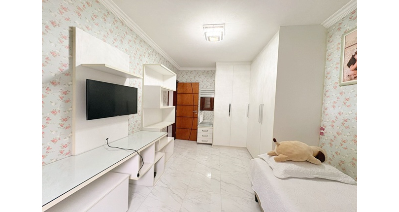 Sobrado à venda no Bairro do Parque São Domingos na Rua Homero Sales