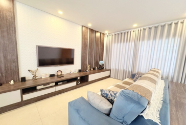  Lindo Sobrado à venda no Bairro do Parque São Domingos na Rua Dirceu de Almeida