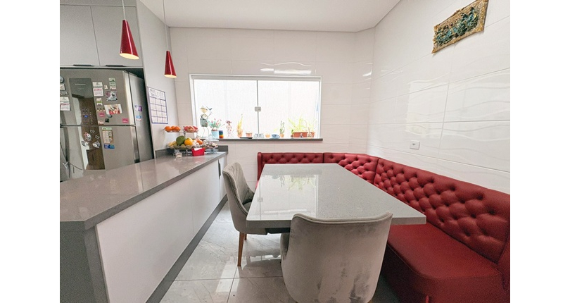  Lindo Sobrado à venda no Bairro do Parque São Domingos na Rua Dirceu de Almeida