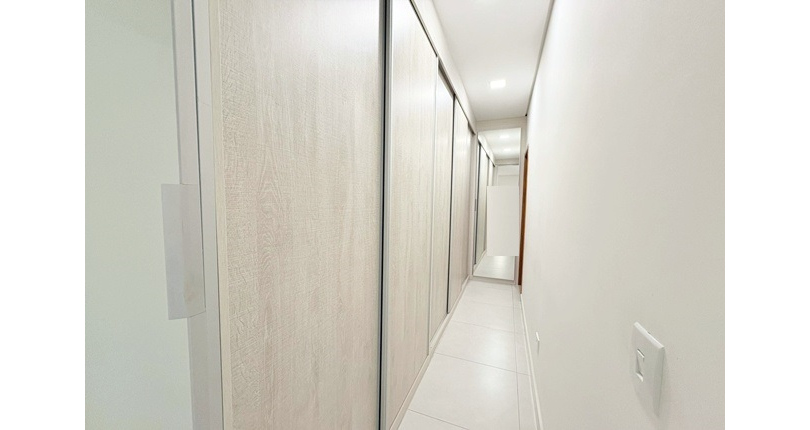  Lindo Sobrado à venda no Bairro do Parque São Domingos na Rua Dirceu de Almeida