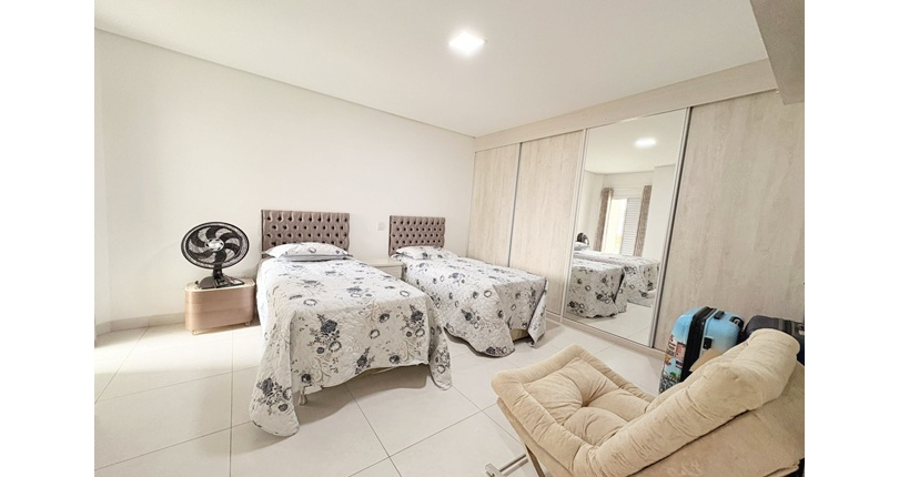  Lindo Sobrado à venda no Bairro do Parque São Domingos na Rua Dirceu de Almeida