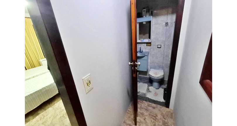 Ótimo Sobrado à venda no Bairro do Conjunto Residencial Vista Verde na Rua Ricardo Abed