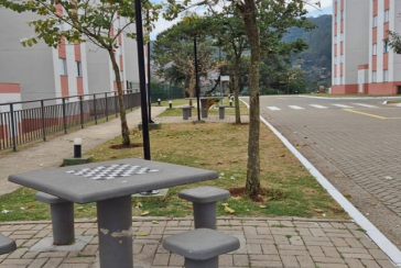 Belo Apartamento à venda no Jaraguá na Avenida Doutor José Maniero 225