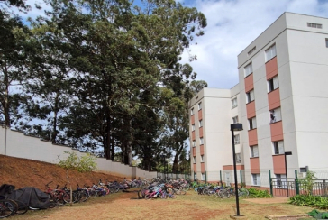 Belo Apartamento à venda no Jaraguá na Avenida Doutor José Maniero 225