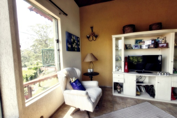 Linda Casa de Condomínio com Conforto e elegância à venda no Bairro da Chácara Jaraguá na Rua Santana do Araguaia