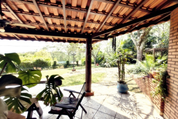 Linda Casa de Condomínio com Conforto e elegância à venda no Bairro da Chácara Jaraguá na Rua Santana do Araguaia