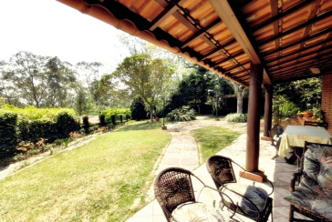 Linda Casa de Condomínio com Conforto e elegância à venda no Bairro da Chácara Jaraguá na Rua Santana do Araguaia