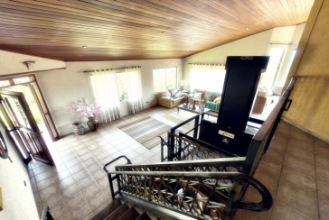 Linda Casa de Condomínio com Conforto e elegância à venda no Bairro da Chácara Jaraguá na Rua Santana do Araguaia