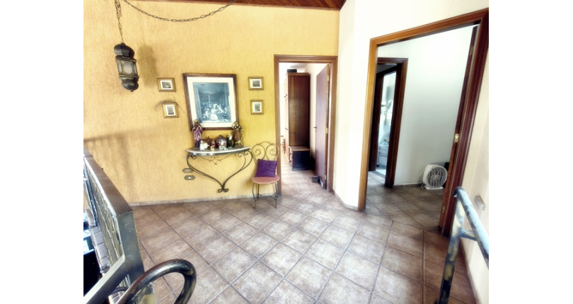 Linda Casa de Condomínio com Conforto e elegância à venda no Bairro da Chácara Jaraguá na Rua Santana do Araguaia