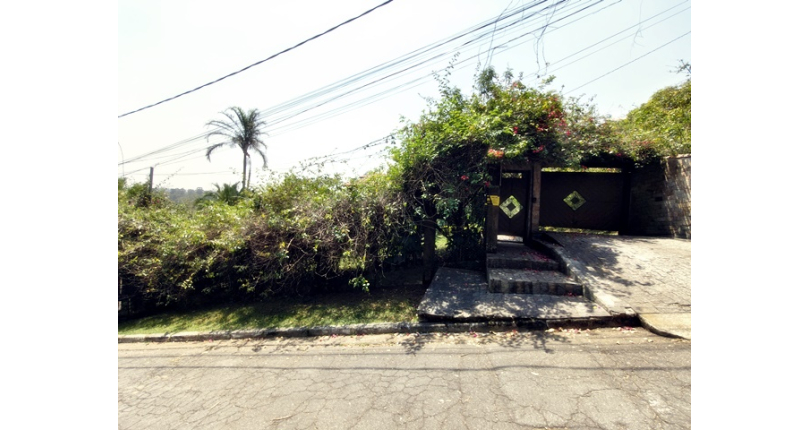 Linda Casa de Condomínio com Conforto e elegância à venda no Bairro da Chácara Jaraguá na Rua Santana do Araguaia