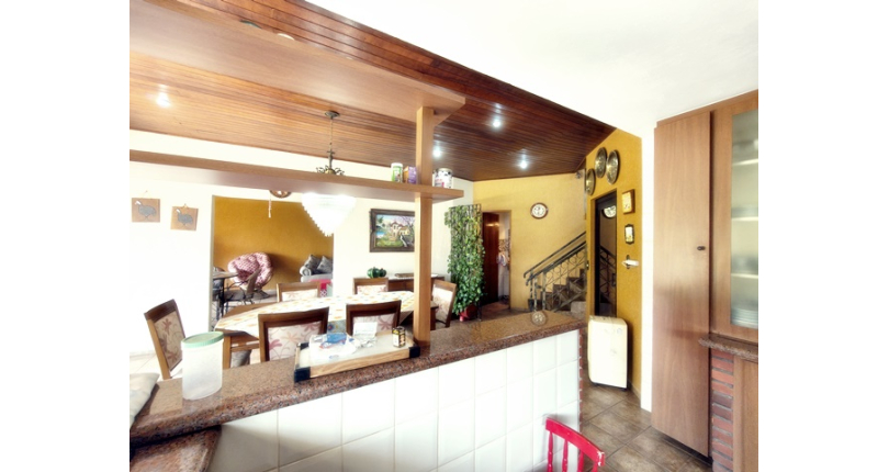 Linda Casa de Condomínio com Conforto e elegância à venda no Bairro da Chácara Jaraguá na Rua Santana do Araguaia