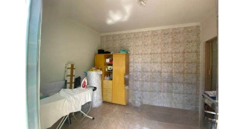  Casa Térrea à venda no Bairro do Jardim Marisa na Rua José de Souza Aguiar,