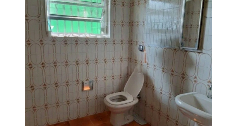  Casa Térrea à venda no Bairro do Jardim Marisa na Rua José de Souza Aguiar,