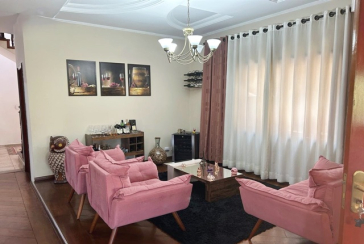  Sobrado de Alto Padrão à venda no Bairro do City América na Rua Icádio