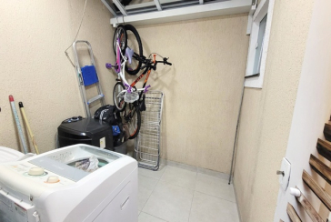 Belo Sobrado à venda no Bairro do Parque São Domingos na Rua Dirceu de Almeida,